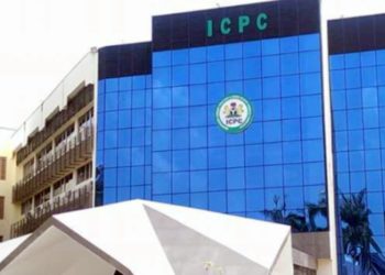 JUST-IN: ICPC Raids Abuja Home Of Military Contractor, Recovers Cash, Multi-billion Naira Items
