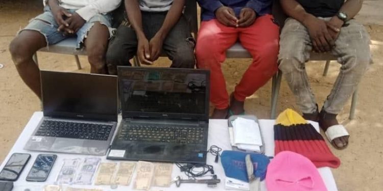 Nigerians arrested for robbing Indians