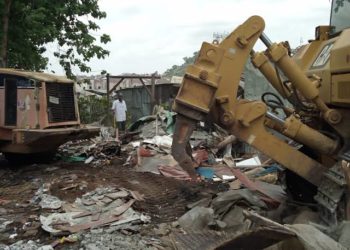 FCTA Begins Demolition Of 100 Structures In Flood-prone Dutse Makaranta