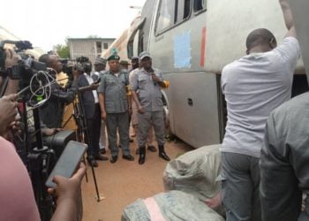 Customs Seizes Luxury Bus With 44 Bales Of Acidic Second-hand Clothing