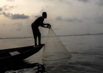 A/Ibom Gov Commends NEMA For Donating Boats, Others To Fishermen