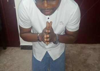 Ekiti Reps Candidate, Olayinka, Kneels To Beg ASUU To Call Off Strike