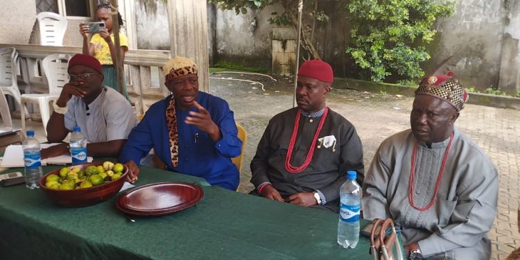 L-R: Secretary, Traditional Rulers of Mbaise Nation, Eze Mike Nwamara; chairman, HRH Eze Leo Nwokocha; Imo State Commissioner for Homeland Security, Dr. Ugorji O. Ugorji, and vice chairman, HRH Eze Sabinus Nwaneche, at their meeting.