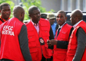EFCC Arrests Siblings, 14 Others For Suspected Internet Fraud