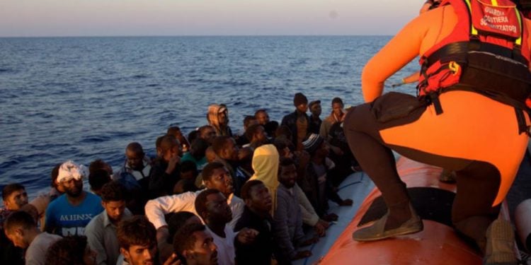 Migrants die