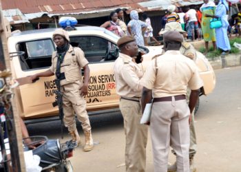 NIS Arrests Scores Of Illegal Immigrants In Bayelsa