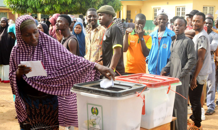 Pic.49.  Voters voting  at the Nomadic Primary  School, Polling Unit , at  Tudun-Fulani , during the FCT Area Council at Bwari Area Council in  Abuja  on Saturday (9/03/19). 
02036/9/3/2019/Sumail Ibrahim/JAU/NAN