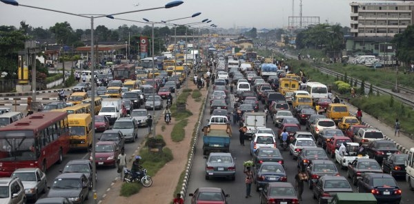 Maimuna's Memoir: Still On Bad Roads: This Hold Up Tie Wrapper! 1 Traffic Nigeria