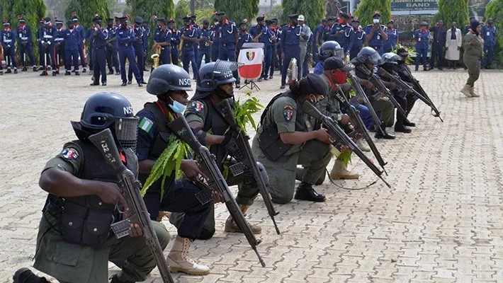 Oil Theft: Federal Govt Disbands NSCDC Anti-Vandal Teams, Road Blocks 1 nscdc
