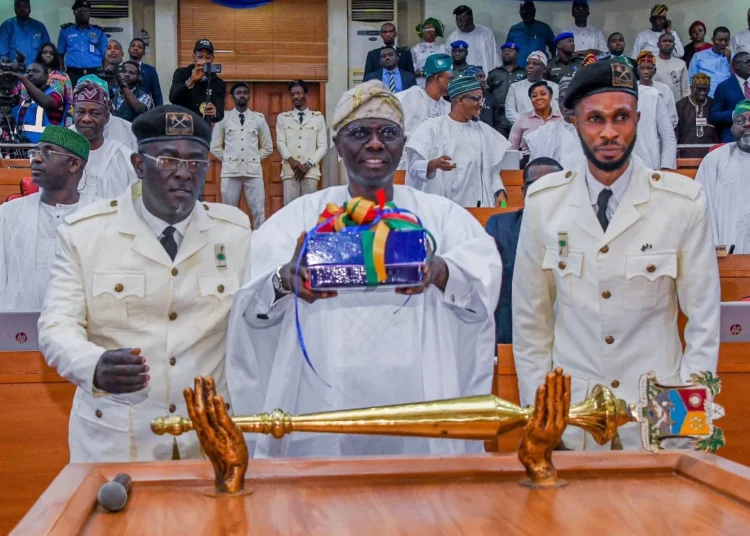 Sanwo-Olu Presents N1.692trn 2023 Budget