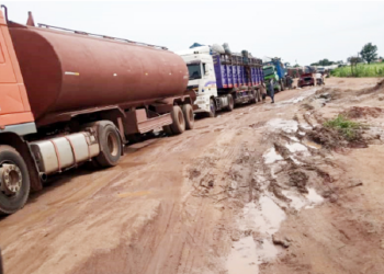 Lamentations As Motorists, Commuters Go Through Hell On Bida-Lapai Road