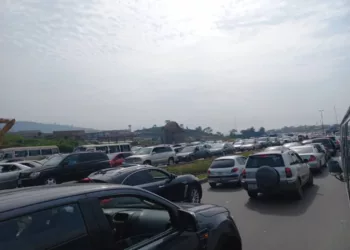Traffic Gridlock Traps Motorists, Pedestrians For Hours In Abuja