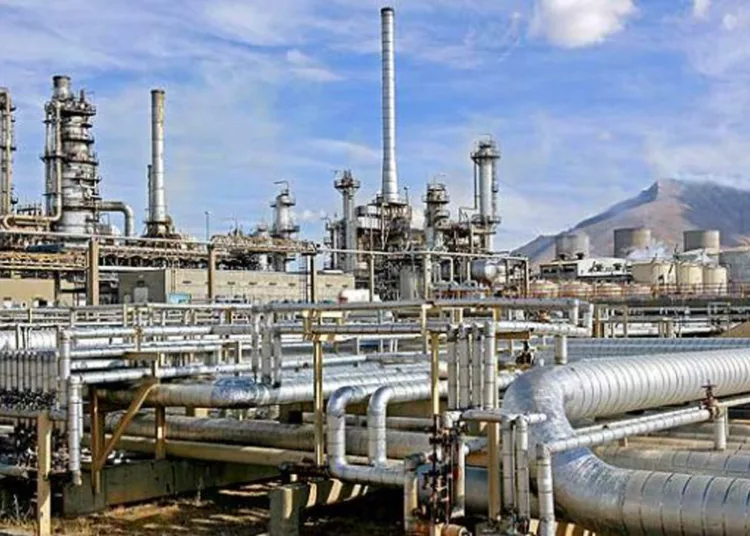 Federal Govt Invests In 4 Private Refineries