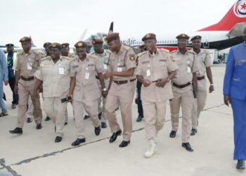 NIS Officials Nab Man With 21 Children En-route Mauritania