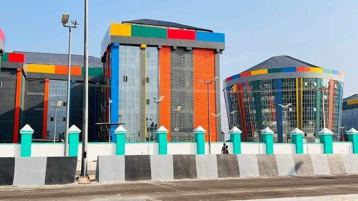 Arsonists Set Ebonyi LG Headquarters Ablaze 1 images 98