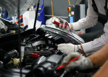 Making Extra Cash From Working As An Auto Electrician