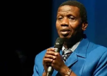 Pastor Adeboye Criticises Redesigning Of Naira   