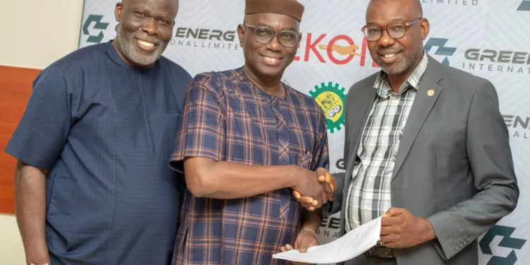 L-R; Mr. Sam Olotu, Technical Partner Otakikpo JV Lekoil Oil and Gas Investment Limited, Prof. Anthony Adegbulugbe, Chairman Green Energy International Limited, (GEIL) and Prof. Ganiyu Oboh, Former Director Center For Research And Development (CERAD), FUTA at the Official project sign-off between Otakikpo JV & FUTA on research and development in Abuja,