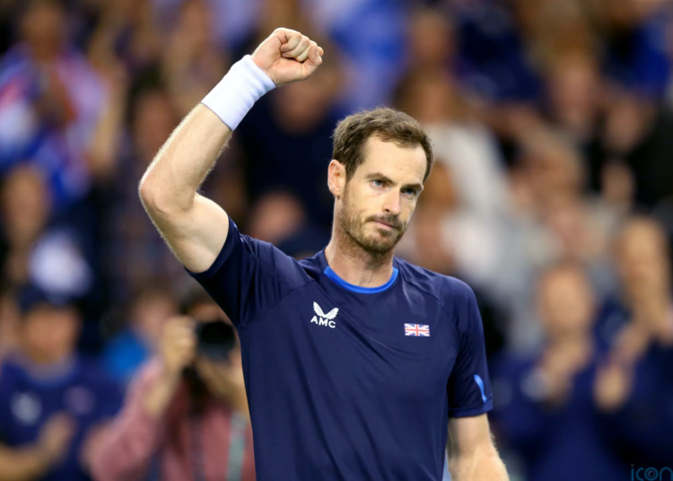 Murray Wins Humanitarian Award For Donation To Ukraine 1 1671117922486 0.jpg scaled