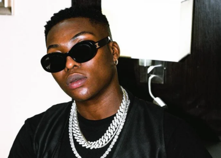 Reekado Banks Unveils Visuals For Latest Single “Holla Me”P 1 Osinbajo 2022 12 10T141953.314