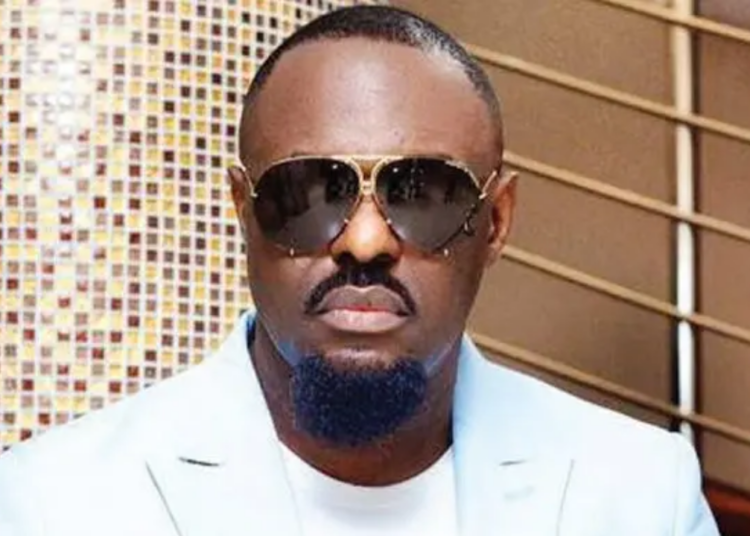 Jim Iyke Makes Surprise Appearance As Skyewise Group Honours Staff At Dinner Party 1 Osinbajo 2022 12 10T142255.007