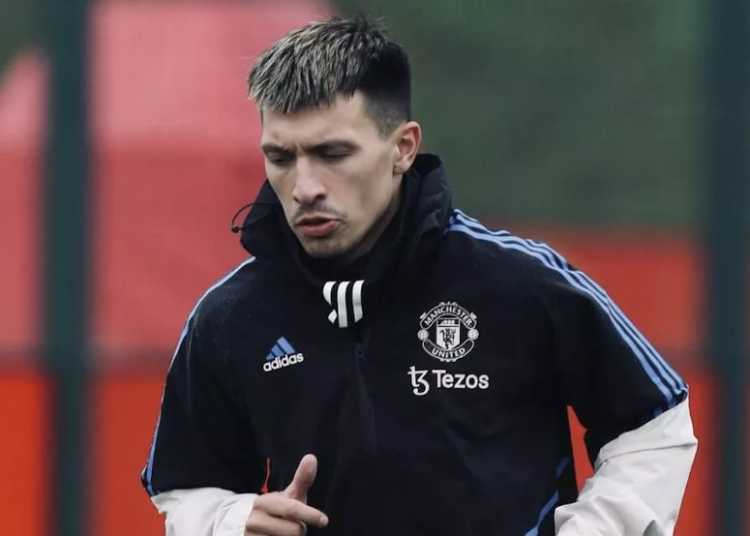 Martinez Back In Training With Man Utd After World Cup Win 1 Screenshot 2022 12 28 at 16.44.01 jpg