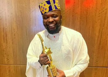 Nigerian Voice-Over Star, Seun Shobo, Wins Big At Voice-Over Arts Awards In America