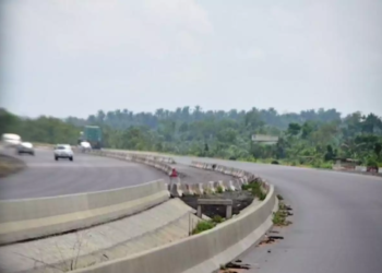 Yuletide: Federal Govt Suspends Work On Lagos-Ibadan Road