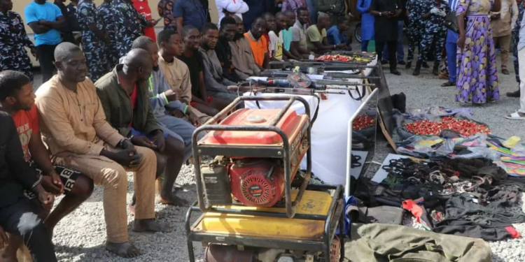 Police Intercept 900 Ammunitions In Abuja