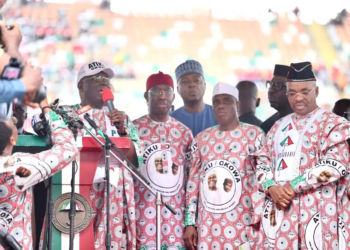 Again, Atiku Storms Lagos, Hits Tinubu