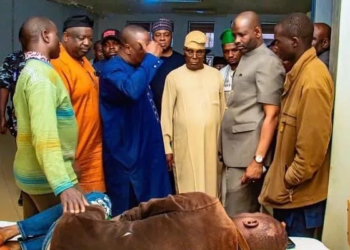 Atiku, Saraki, Others Visit Victims Of Plateau Truck Accident