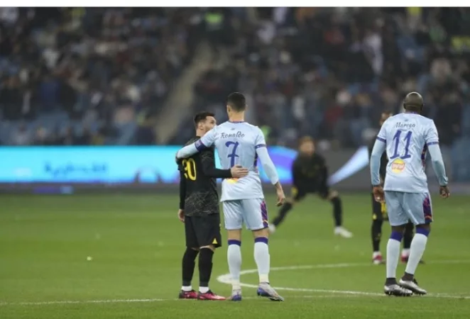 Iconic photo of Lionel Messi and Cristiano Ronaldo stirs reactions online —  National Accord Newspaper