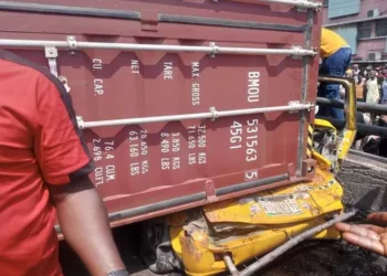JUST-IN: Container-laden Truck Falls On Commercial Bus, Kills 9 In Lagos