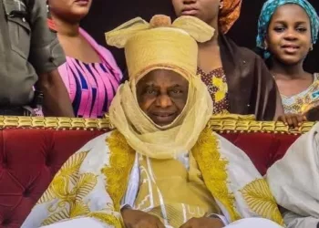 JUST-IN: Kogi Govt Queries Ohinoyi Of Ebira Land Over Alleged Disloyalty, Disrespect To Buhari, Bello   