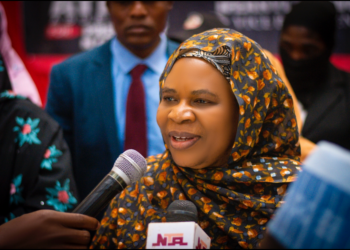 Vote For Atiku, Wife Begs Borno Traditional Rulers, Others
