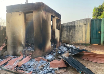 Policeman Killed As Gunmen Attack INEC Office In Enugu