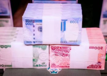 Cashless Policy: Banks Stops Dispensing Redesigned Naira Over The Counter