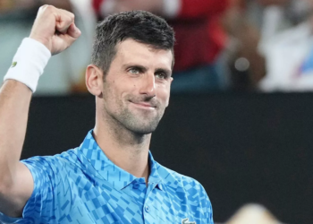 Djokovic Keeps10th Australian Open Title Hopes Alive