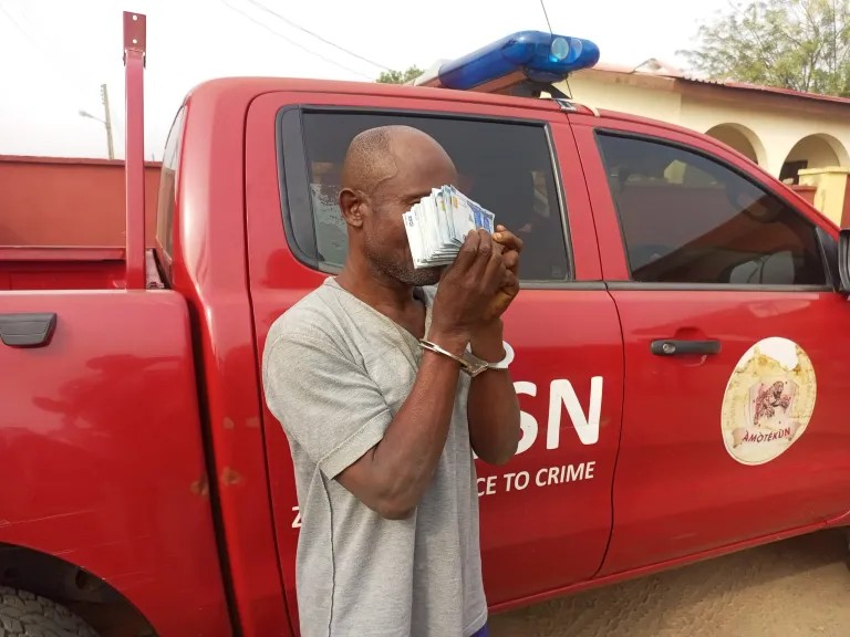 Amotekun Arrests Man With Counterfeited New N1000 Banknotes In Ekiti