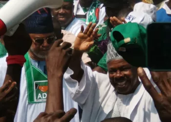 JUST-IN: APC Chieftain, Amosun, Leads ADC Guber Campaign Flag-off In Ogun