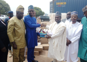 Kwarans In Diaspora Donate $400,000 Medical Equipment To Kwara Gov’t