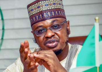 NIN Registration: Nigerians Battle Revalidation As Fake Agents Reign