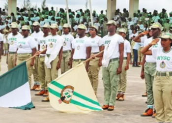 Save Nigerians From Pains Of Fuel, Naira Scarcity, Akeredolu Tells Buhari