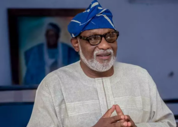 Akeredolu Swears-In New Chief Judge, 4 High Court Judges
