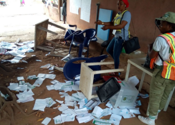 Thugs Destroy Vehicles At Nnewi Collation Centre