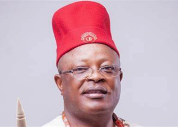 Naira Redesign: Umahi Urges Patience With Buhari