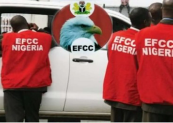 EFCC Arrests Accountant Over New Naira Notes Racketeering