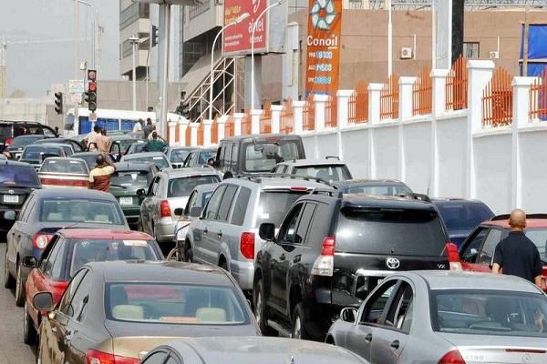 Naira, Fuel Scarcity: Stop Unbearable Hardship On Nigerians, PRP Tells Federal Govt 1 Fuel Queues