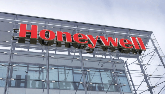 77 Young Nigerians Graduate From Honeywell Group, LSETF Programme 1 honeywell
