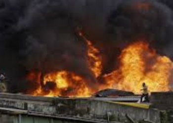 JUST-IN: Shootings, Pandemonium As Fire Destroys Multi-billion Naira Goods In Borno Market